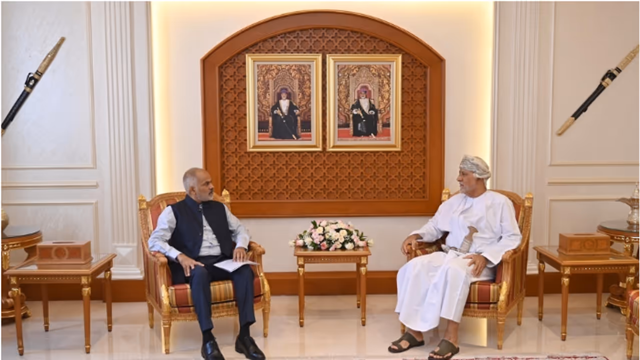 oman deputy prime minister met indian ambassador