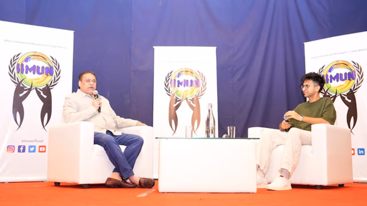 Mumbai BJP Chief Ameet Satam Addresses First Time Voters, Makes Key Announcement