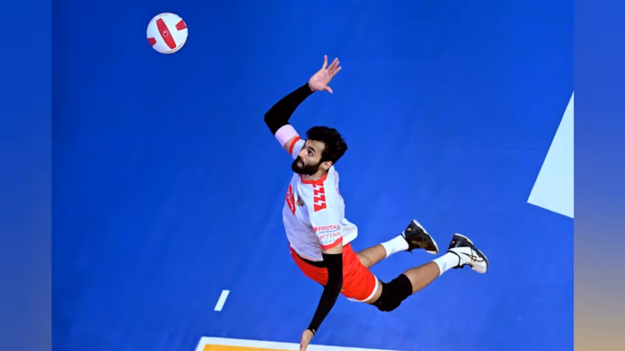 PVL 2025: Kolkata Thunderbolts Beat Hyderabad Hawks 3–1 in Diwali Showdown