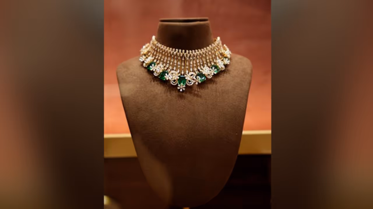 Aigiri Jewels Launches in Jaipur, Inaugurated by Mayor Dr. Somya Gurjar