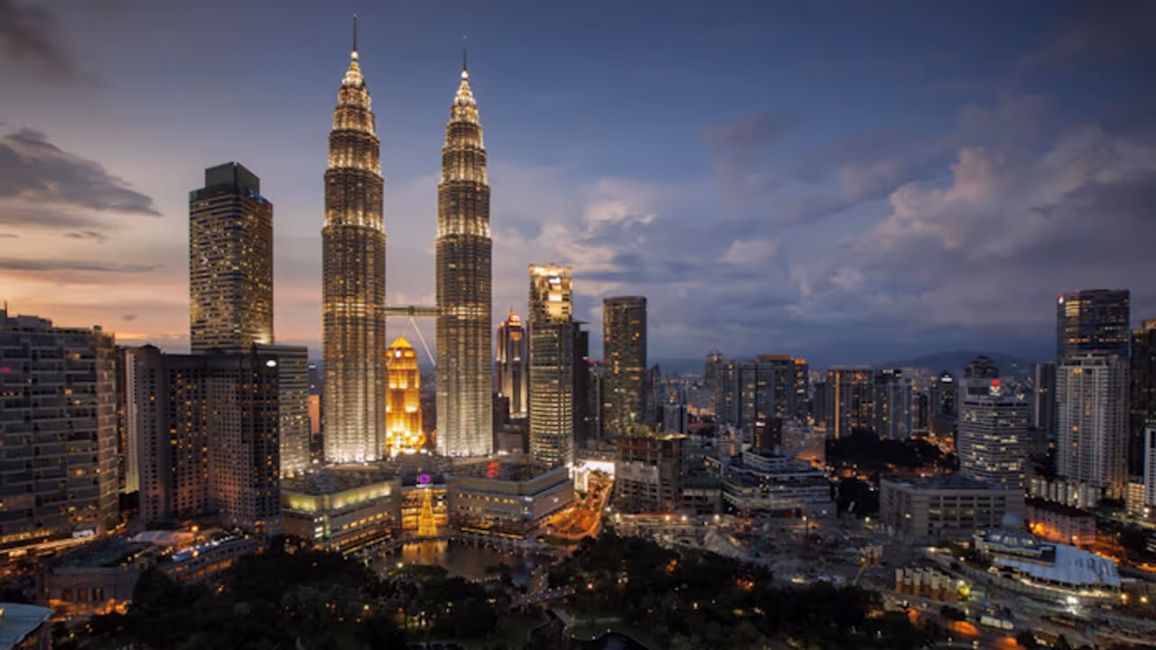 Advait Energy Wins ₹25.36 Cr OPGW Project for TNB, Malaysia