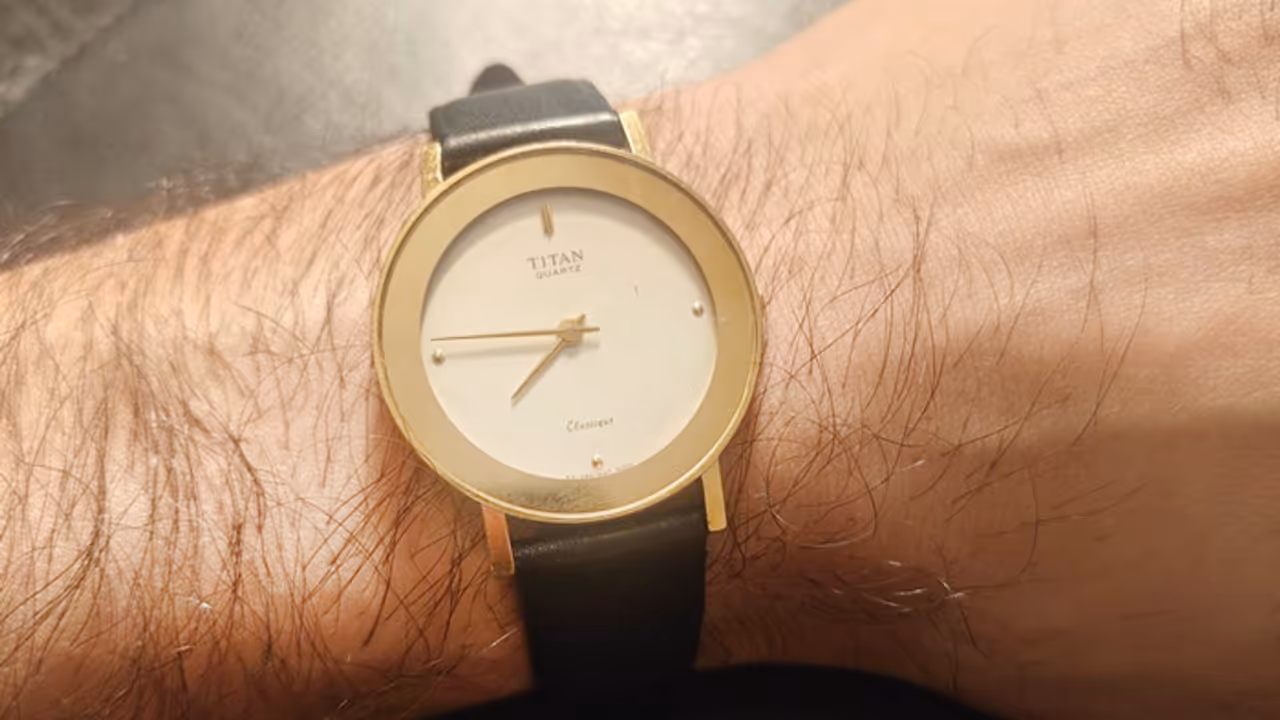 Viral Post | Man Receives Vintage Titan Watch Bought by Grandfather in 1990, Internet Gets Emotional Viral Post | Man Receives Vintage Titan Watch Bought by Grandfather in 1990, Internet Gets Emotional