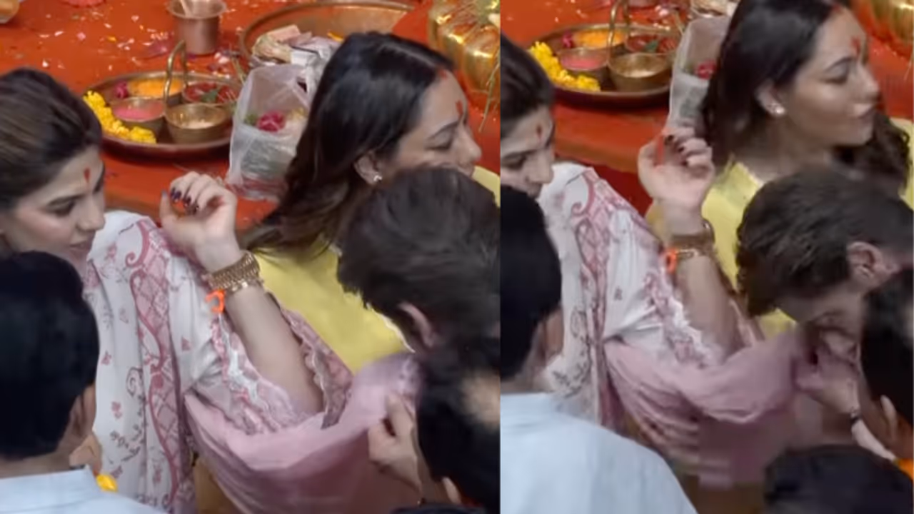 ‘Gauri Khan Was Right There’: Shah Rukh Khan Wipes His Face With Manager Pooja Dadlani’s Dupatta, Netizens React — WATCH ‘Gauri Khan Was Right There’: Shah Rukh Khan Wipes His Face With Manager Pooja Dadlani’s Dupatta, Netizens React — WATCH