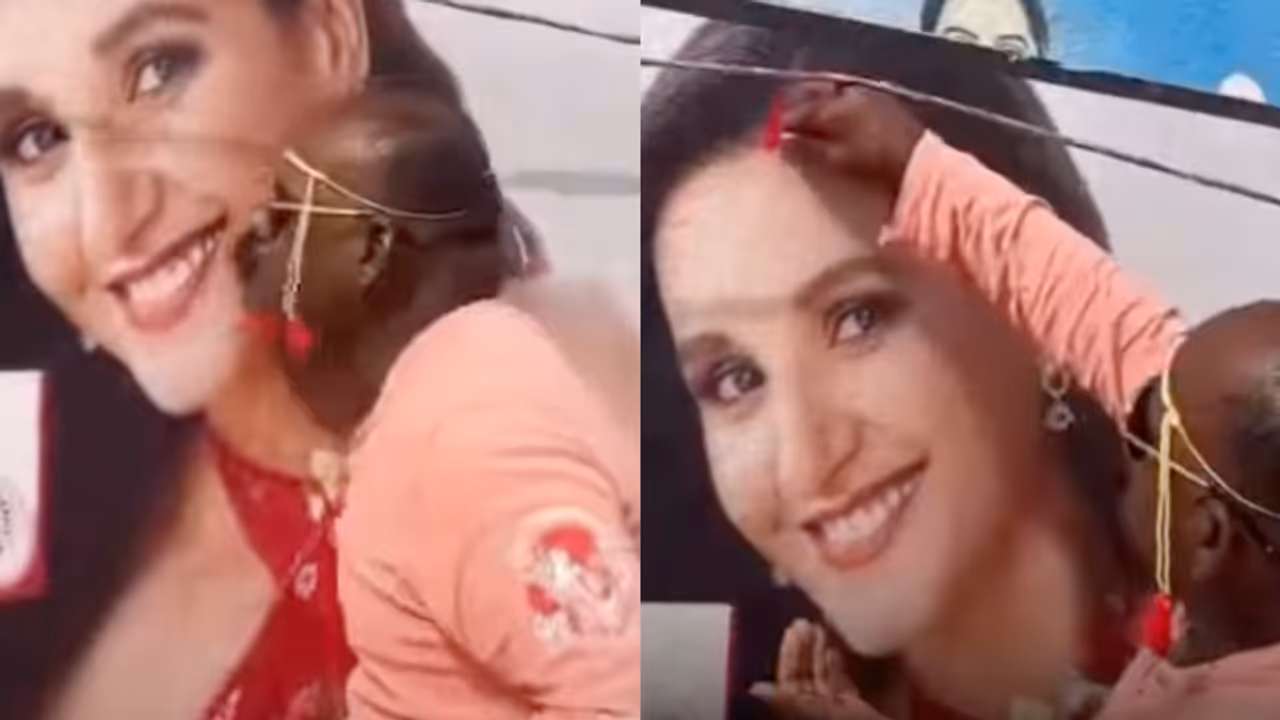 Man Puts Sindoor, Kisses Woman’s Image on Public Ad; Internet Outraged: ‘Not Even Safe on Poster?’ Man Puts Sindoor, Kisses Woman’s Image on Public Ad; Internet Outraged: ‘Not Even Safe on Poster?’