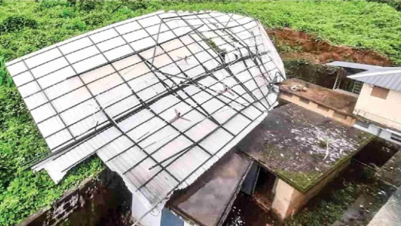 School roof collapsed