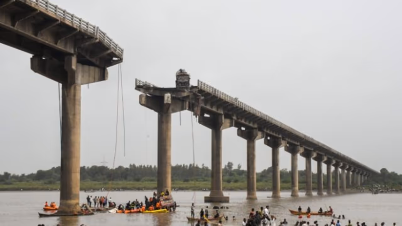 Gujarat bridge collapse