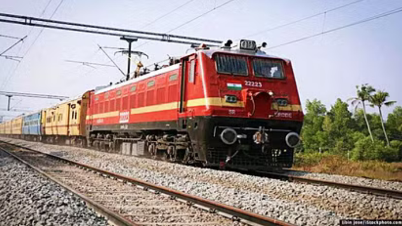 prayagraj mahakumbh 2025 railway update trains cancelled sangam station closed prayagraj mahakumbh 2025 railway update trains cancelled sangam station closed