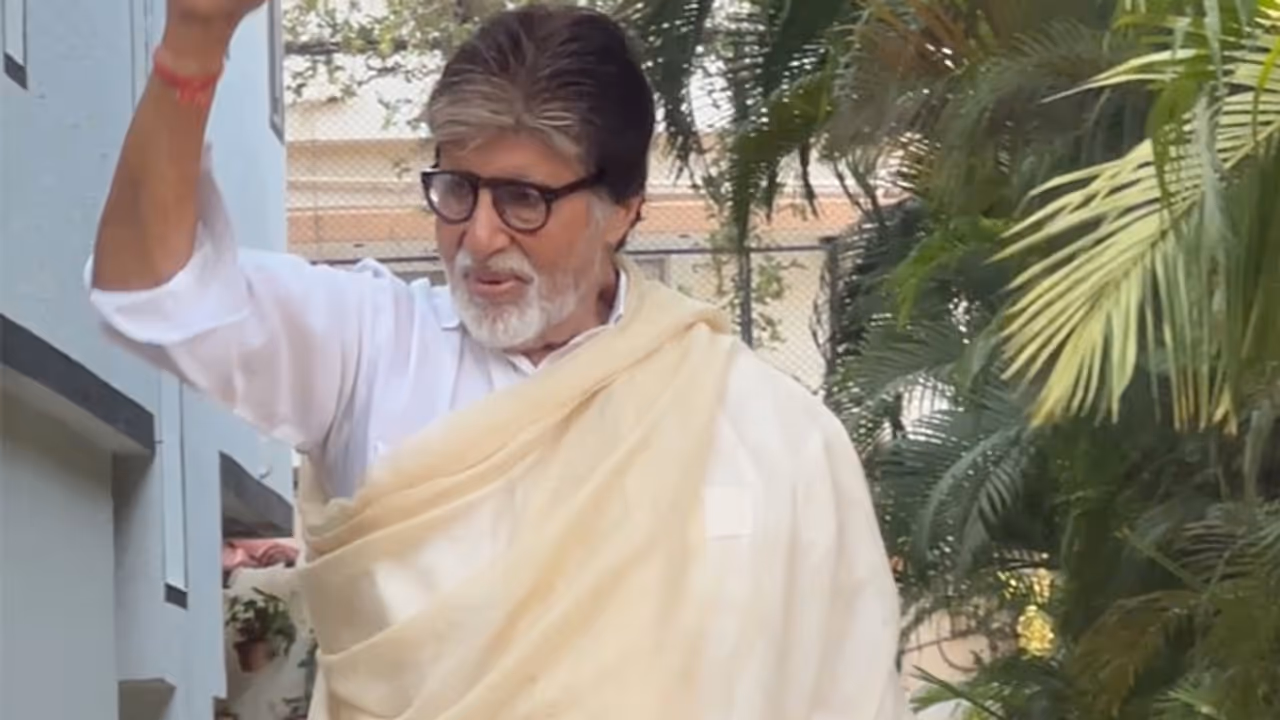 Amitabh Bachchan Jalsa Viral Video Amitabh Bachchan Jalsa Viral Video