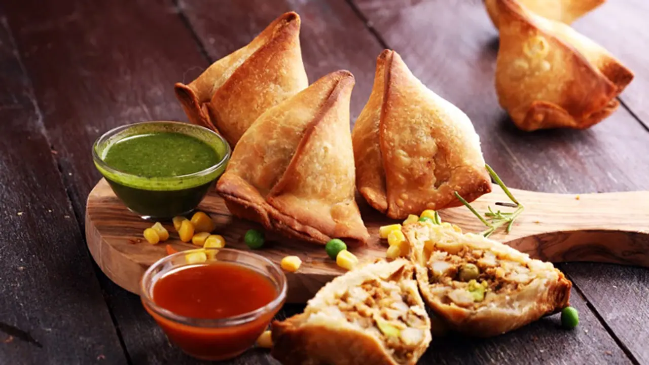  Mumbai doctor samosas fraud