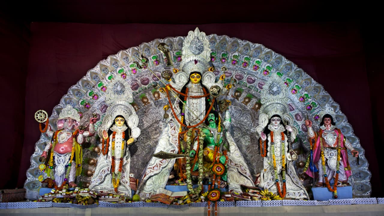 Pandal Hopping with kids