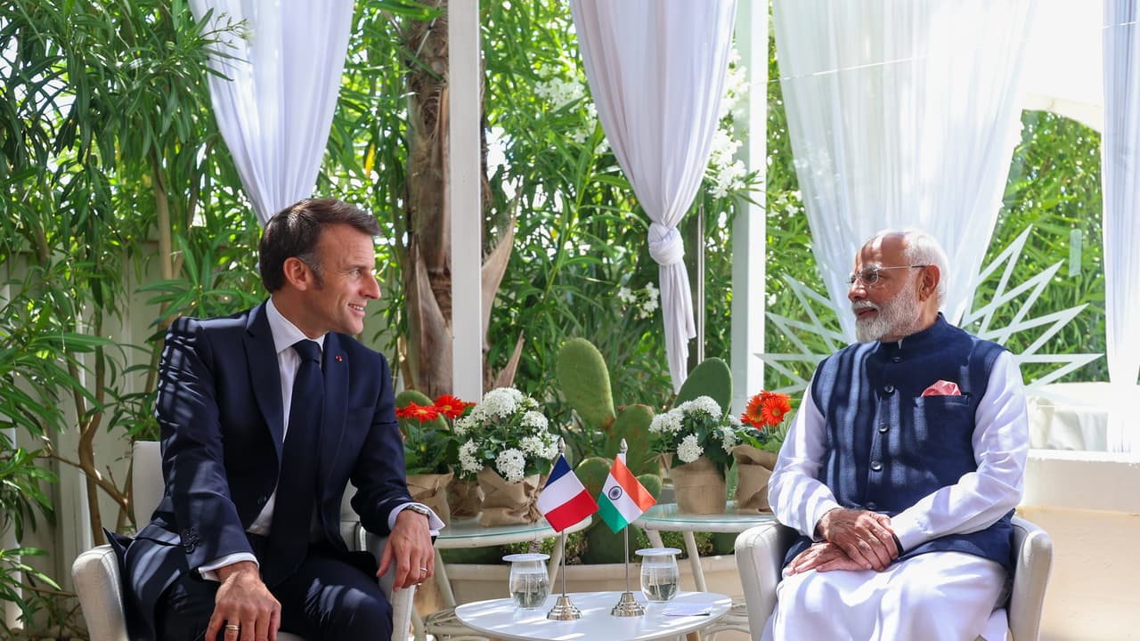 G7 PM Modi and Emmauel Macron G7 PM Modi and Emmauel Macron