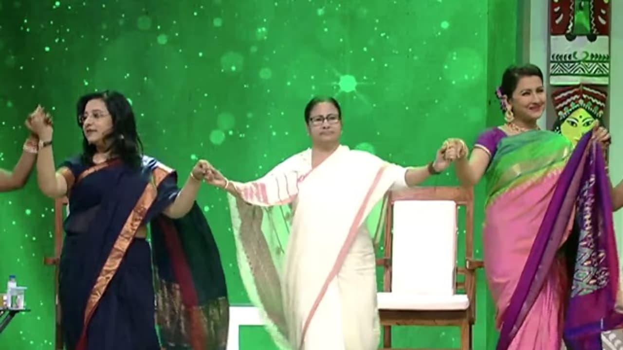 Mamata Banerjee in the television reality show Dance video with Rachna Banerjee and Donna Ganguly goes viral bsm