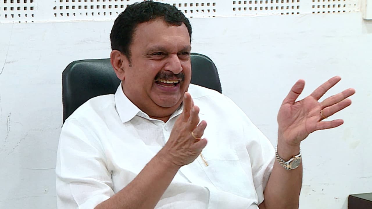 K Muraleedharan K Muraleedharan