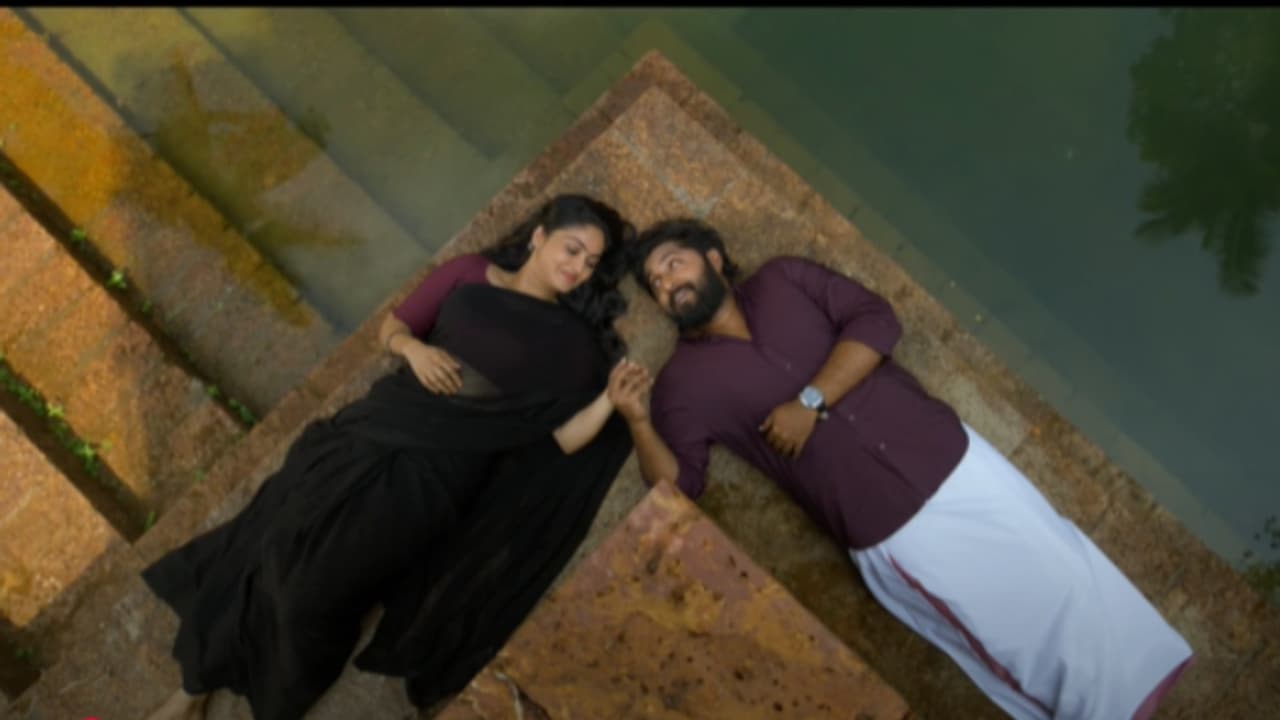 Oru Vadakkan Therottam Oru Vadakkan Therottam