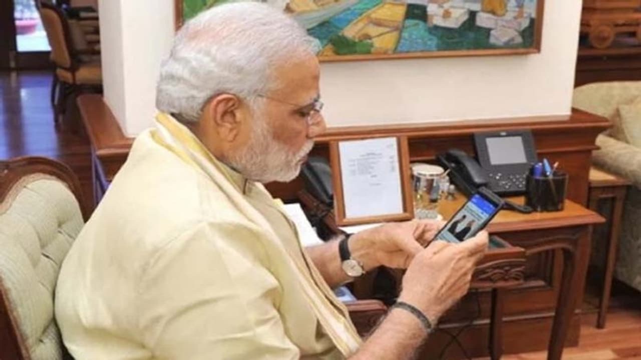 PM Modi spoke to seven people of Varanasi over phone