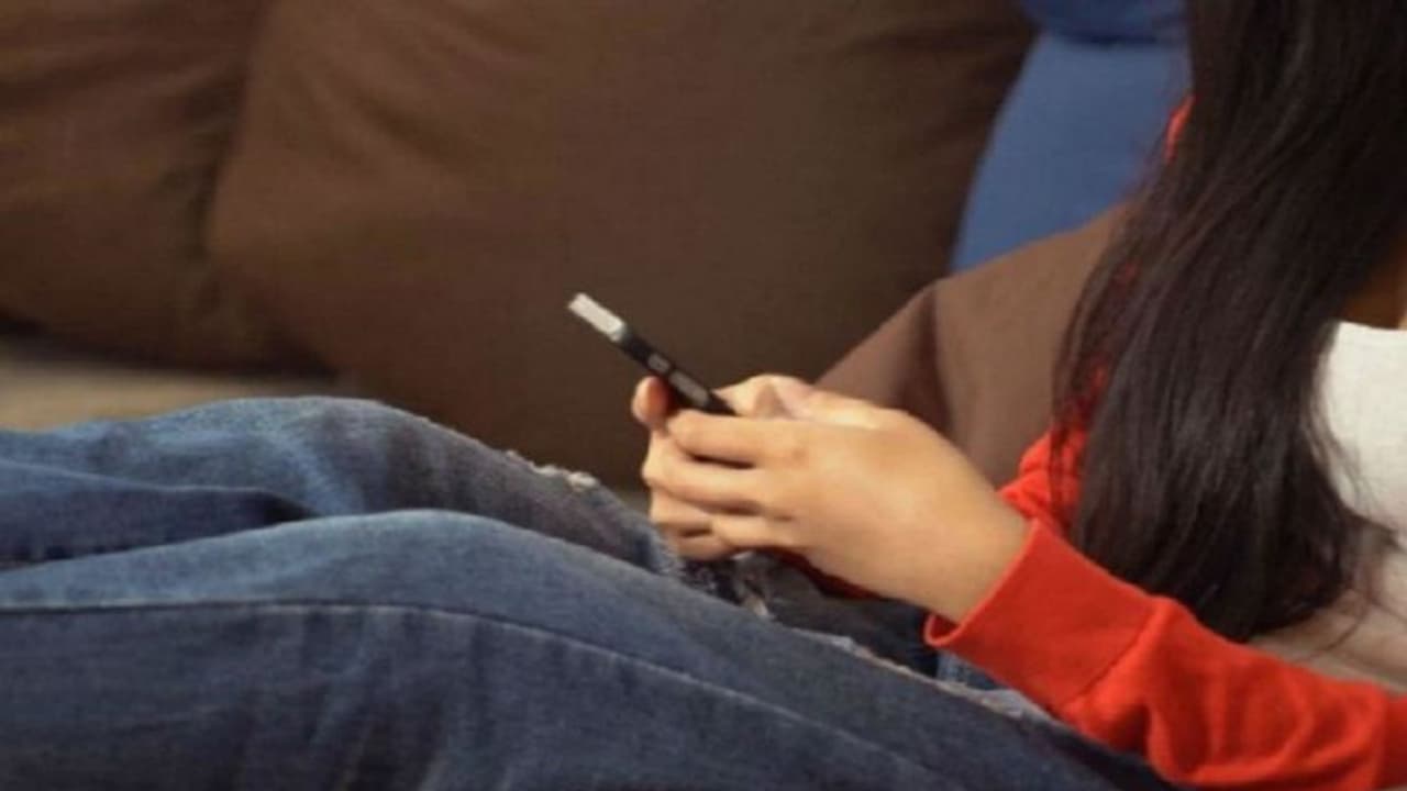 Girls were harassed by video calls, arrested after 71 complaints