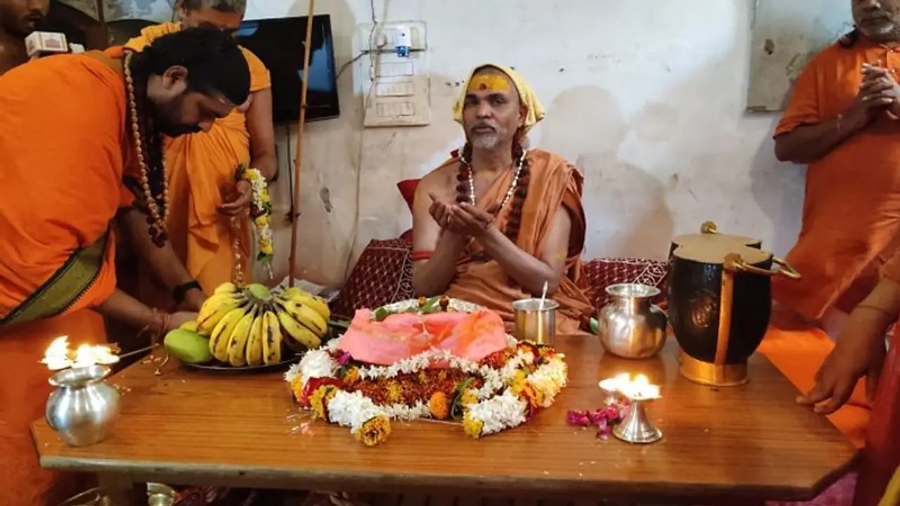 Swami Avimukteshwarananda