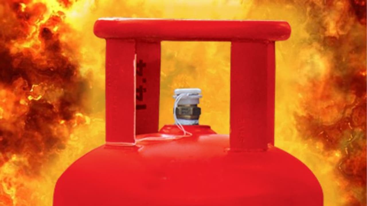 Gas cylinder fire Gas cylinder fire