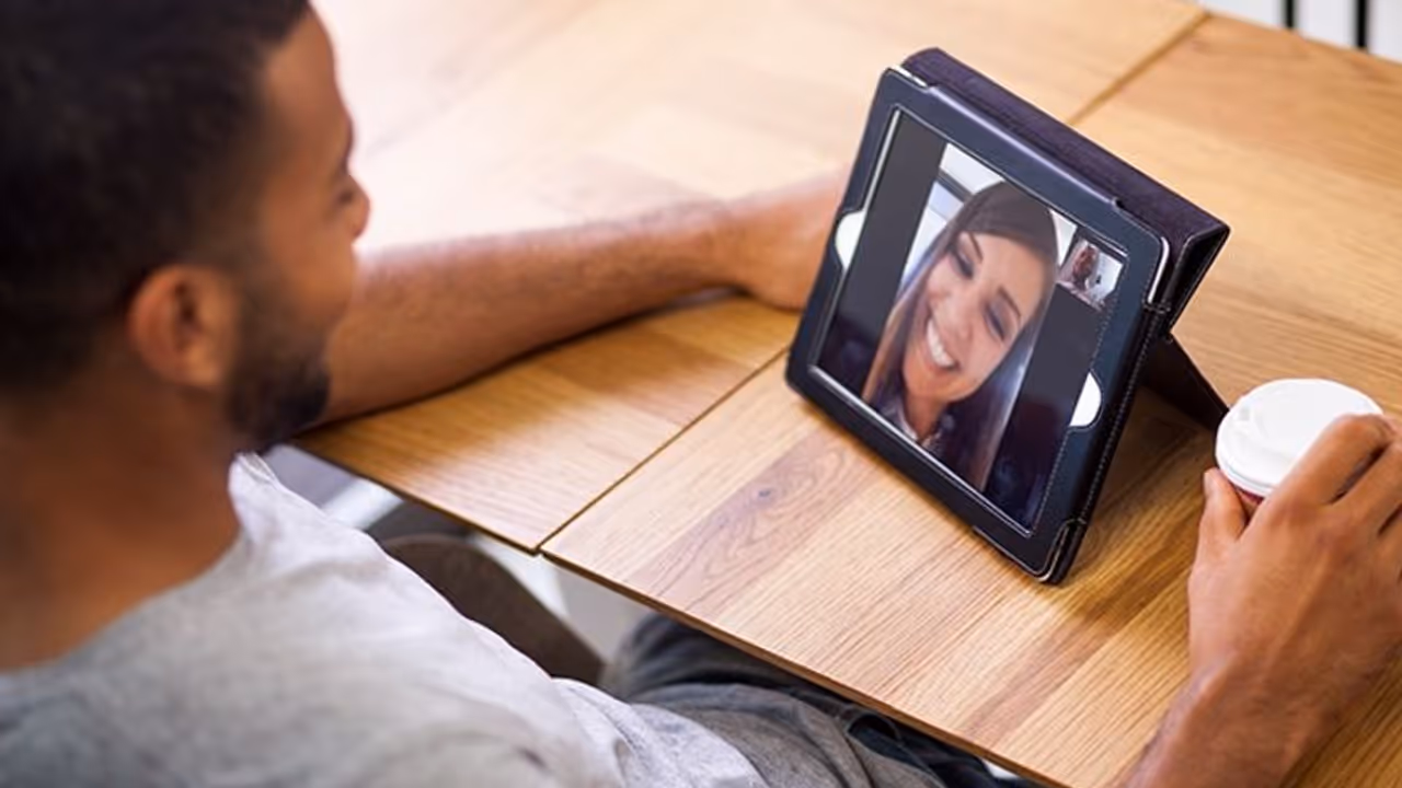 Long Distance Relationship