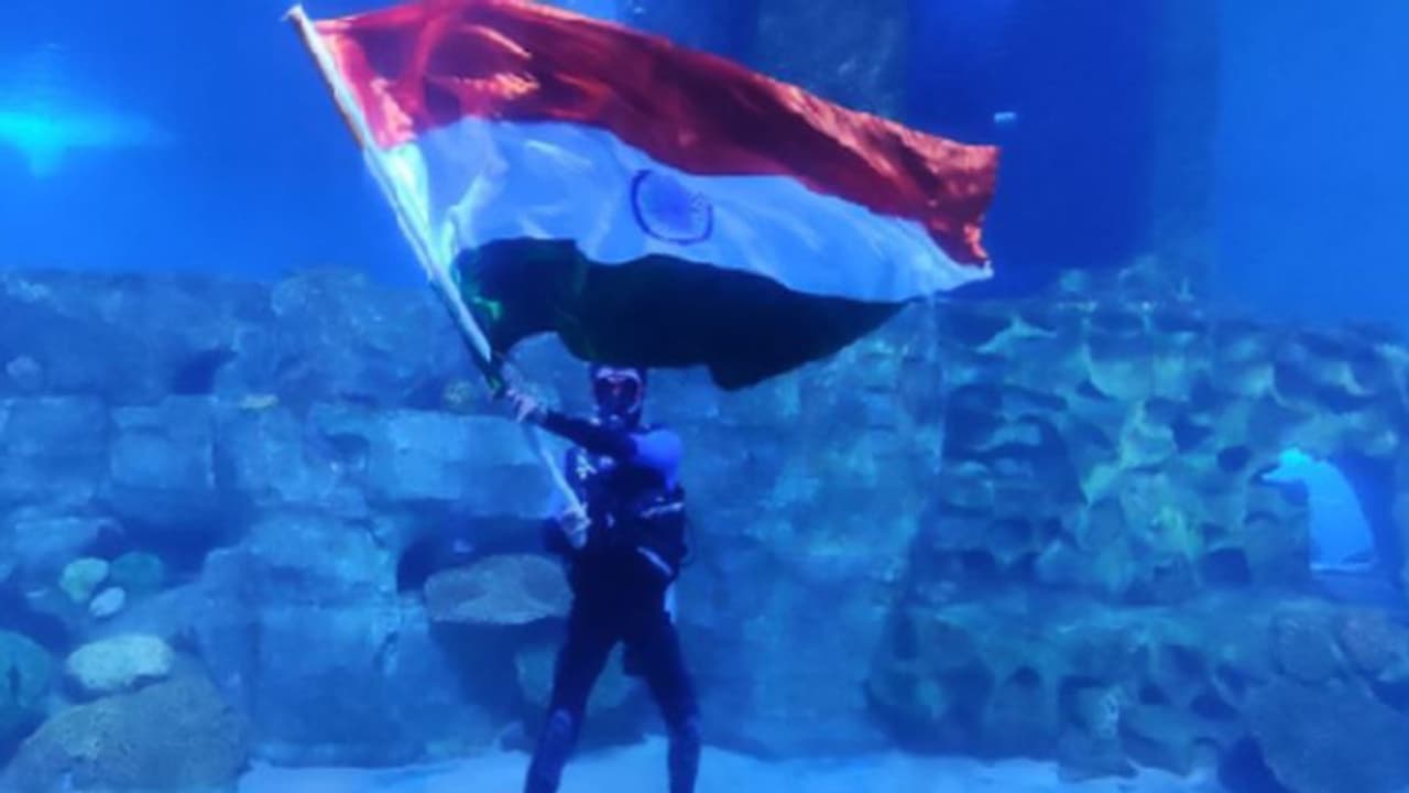 Come Witness the Largest Indian Flag Hoisting Underwater at VGP Marine Kingdom, Chennai Come Witness the Largest Indian Flag Hoisting Underwater at VGP Marine Kingdom, Chennai