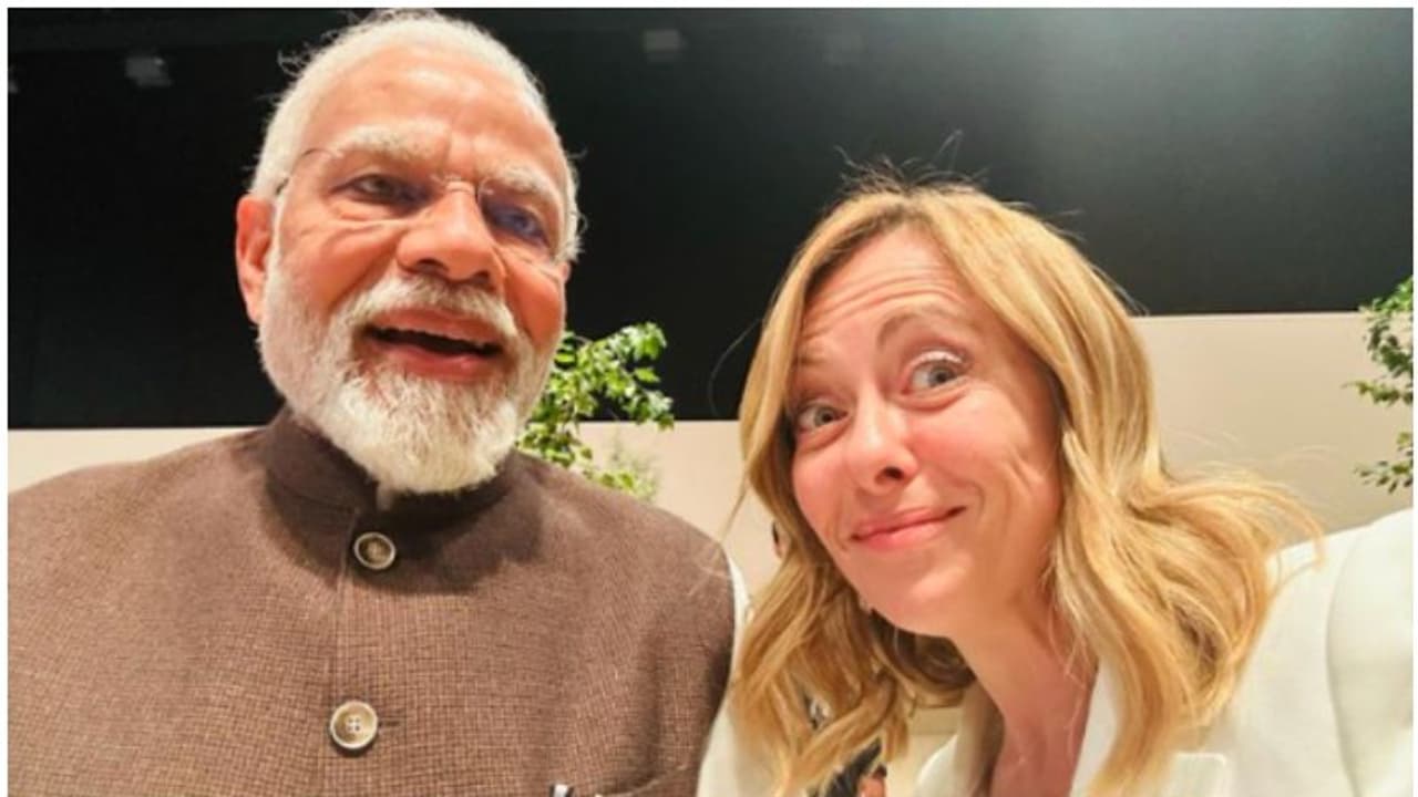 PM Modis Selfie With Giorgia Meloni went viral PM Modis Selfie With Giorgia Meloni went viral