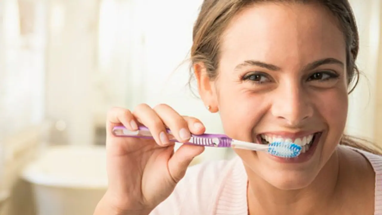 tooth brush tooth brush