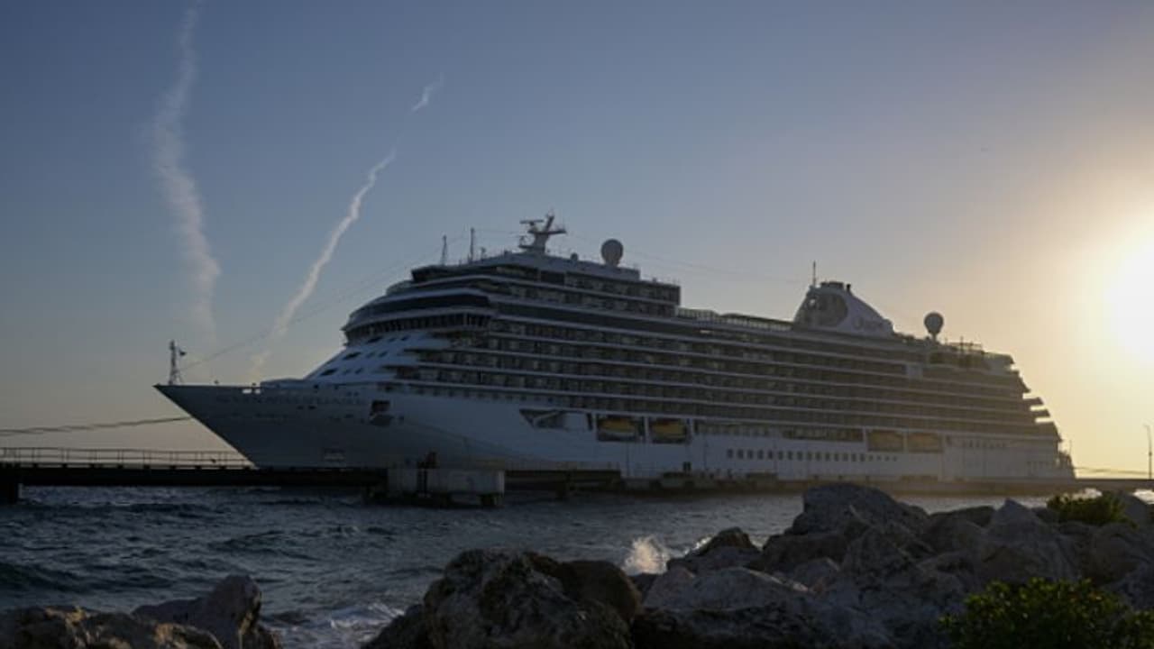 cruise ship cruise ship