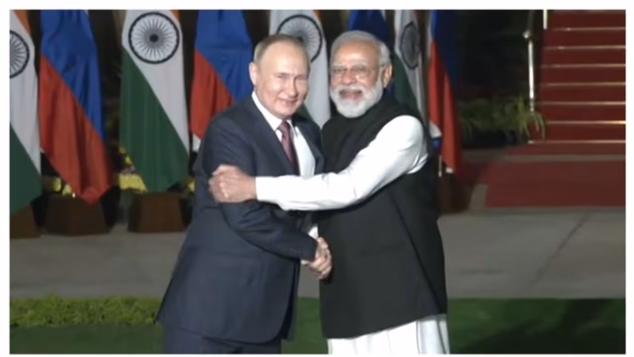 Modi welcomes Putin