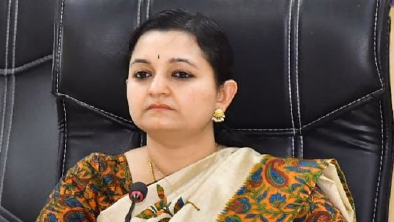 Dharwad SIR Starts Before Election Commission Order rav Dharwad SIR Starts Before Election Commission Order rav