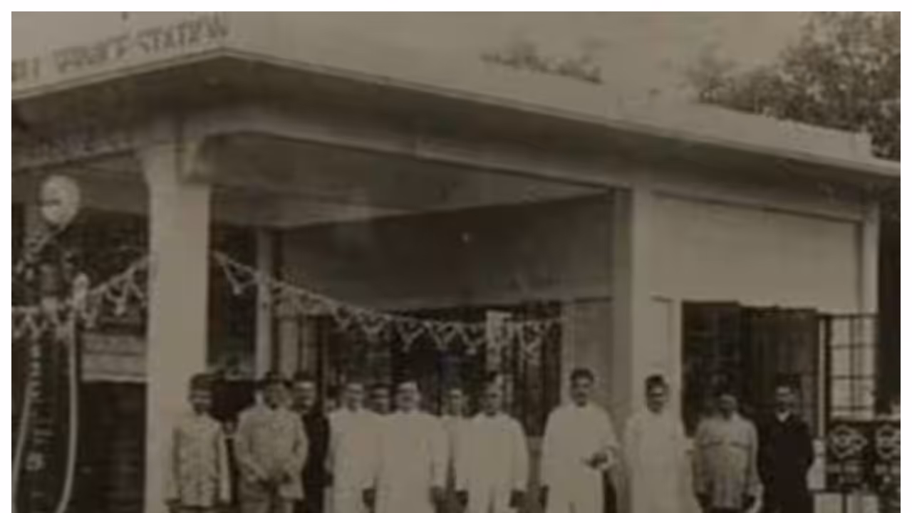 India's Very First Petrol Pump