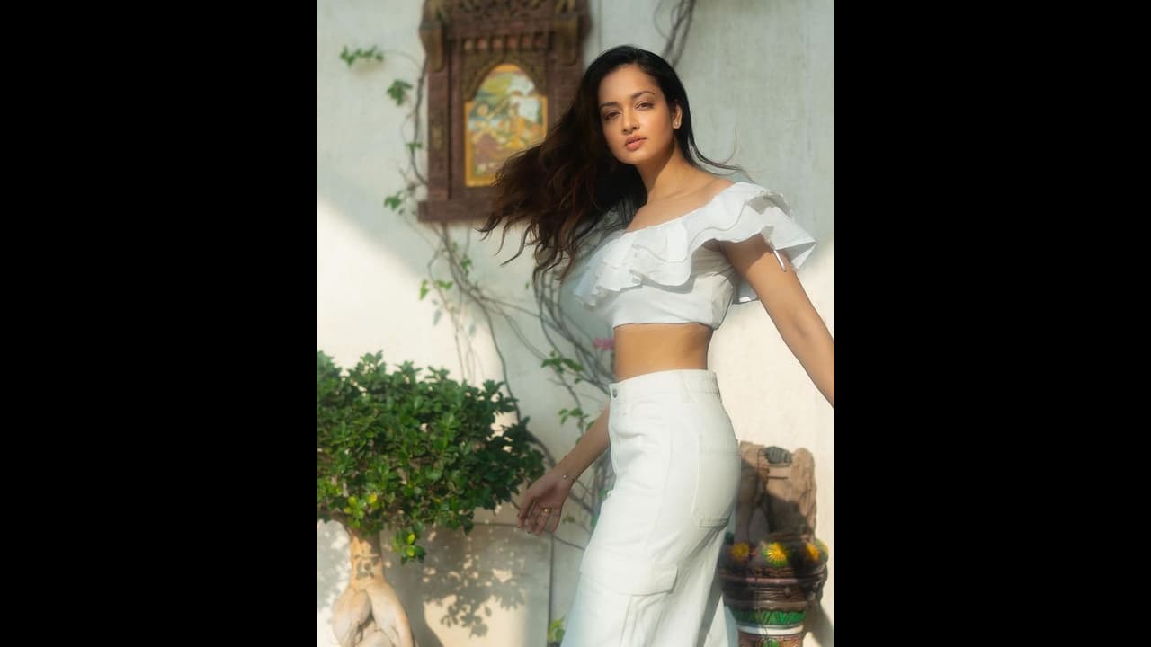 Shanvi Srivatsava Shanvi Srivatsava