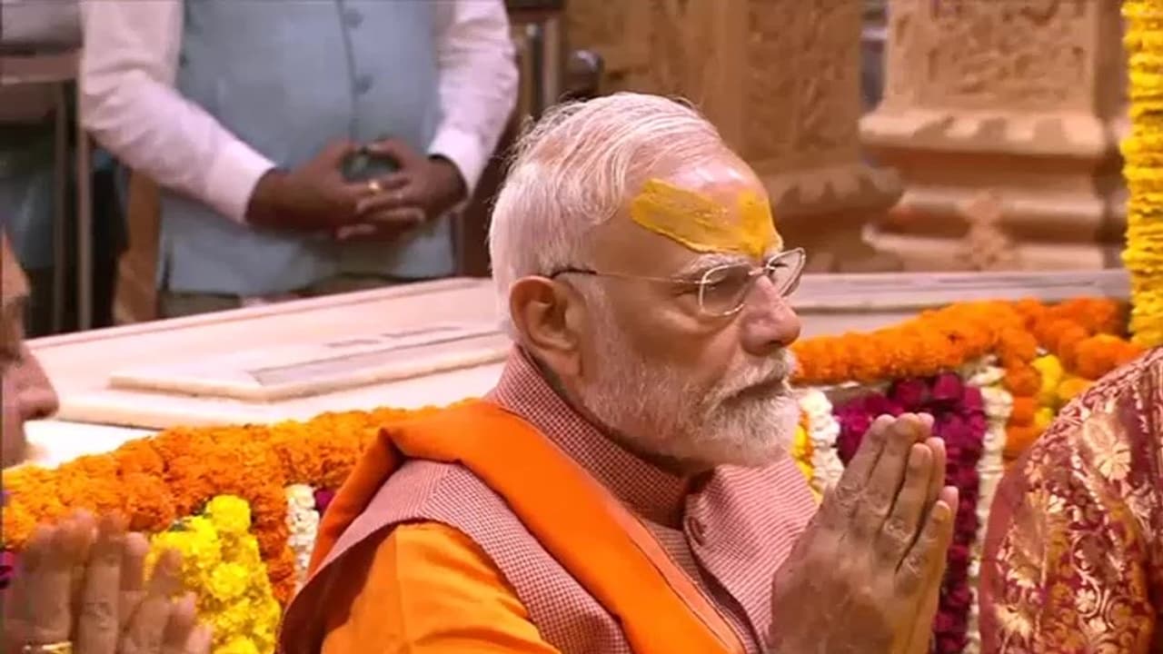 PM Modi at Somnath Mandir PM Modi at Somnath Mandir