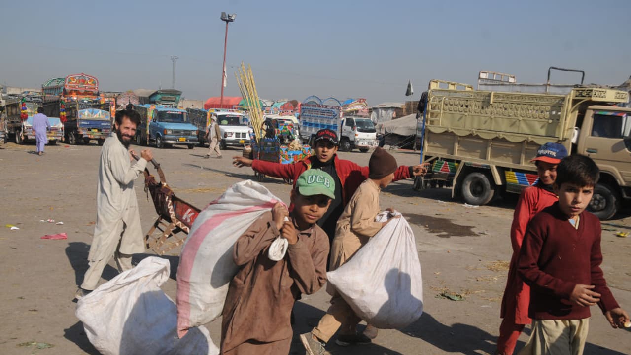 Pakistan child labourers Pakistan child labourers
