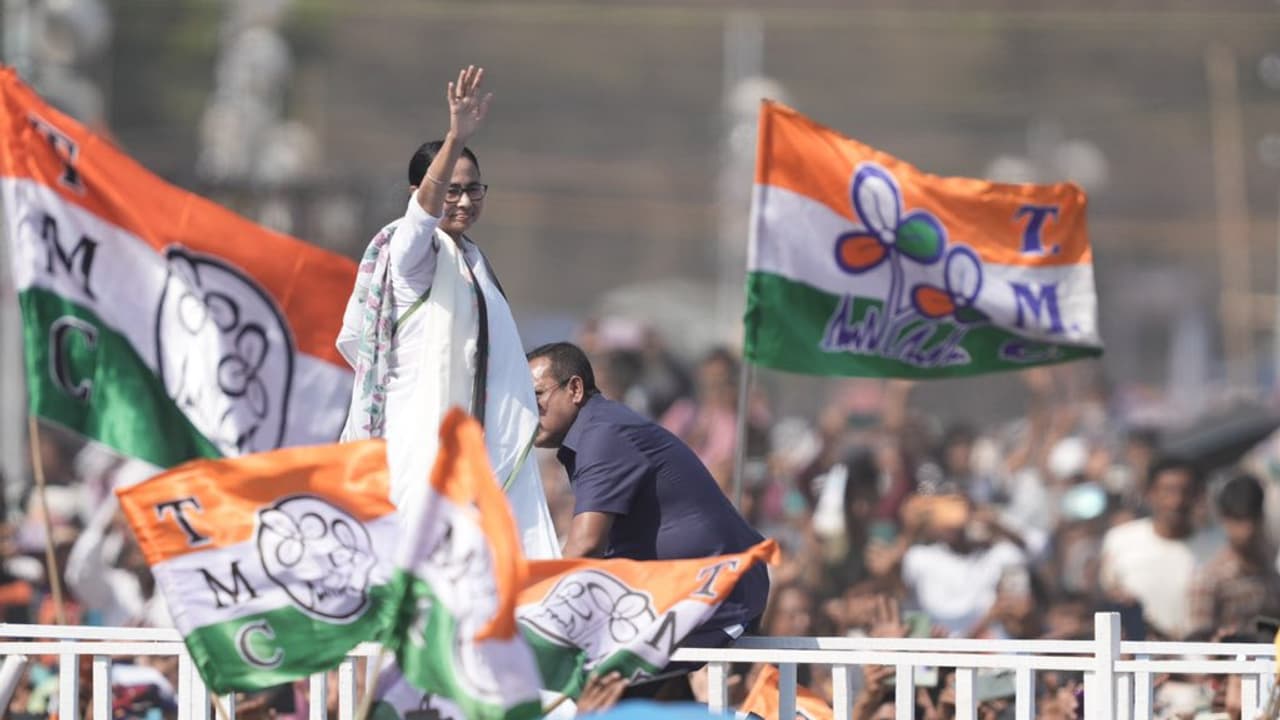 Mamata Banerjee announced name of candidate for 42 seats from the brigades meeting check TMC candidate list bsm