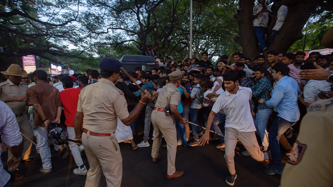 Police lathi-charge RCB fans as stampede breaks out in Chinnswamy stadium