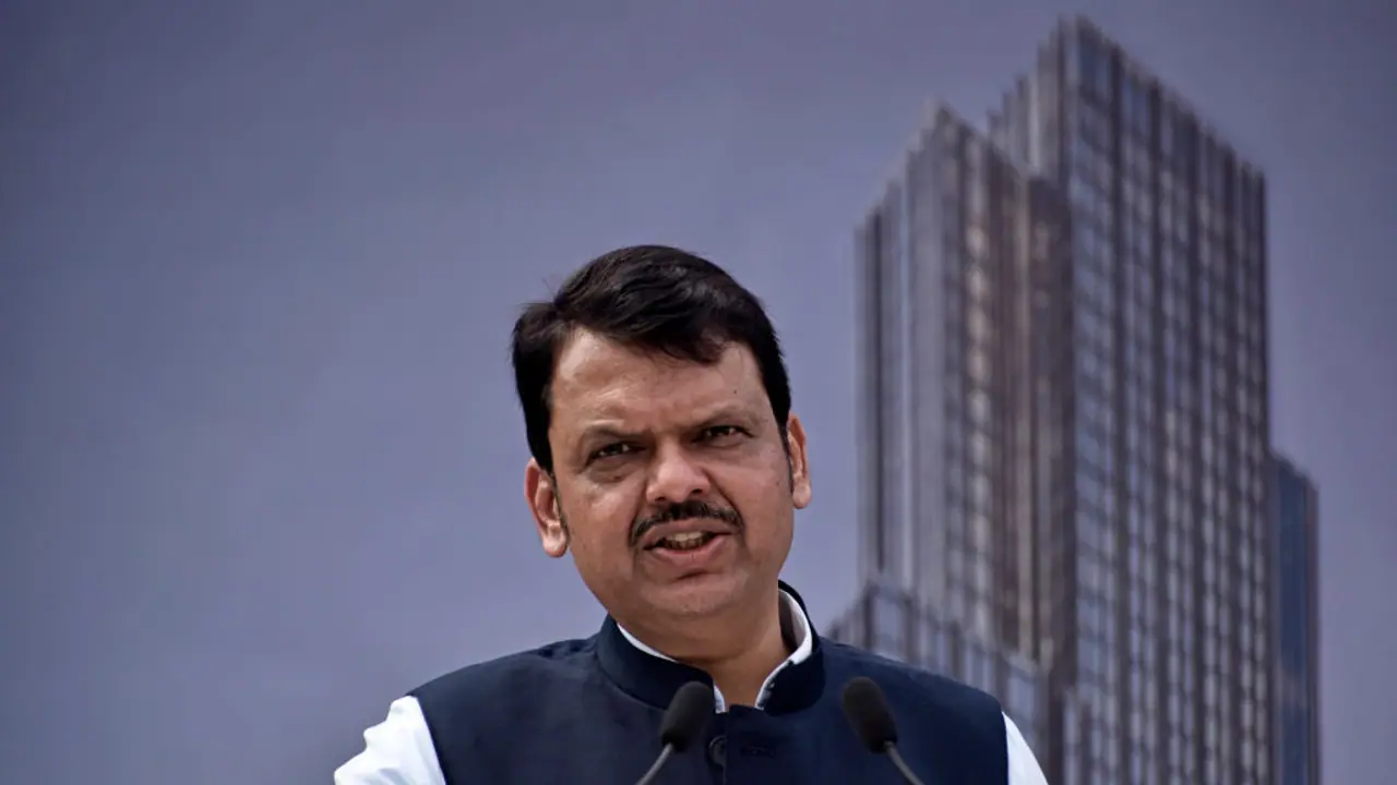 Devendra Fadnavis refutes claim of denying permission for MNS protests Devendra Fadnavis refutes claim of denying permission for MNS protests