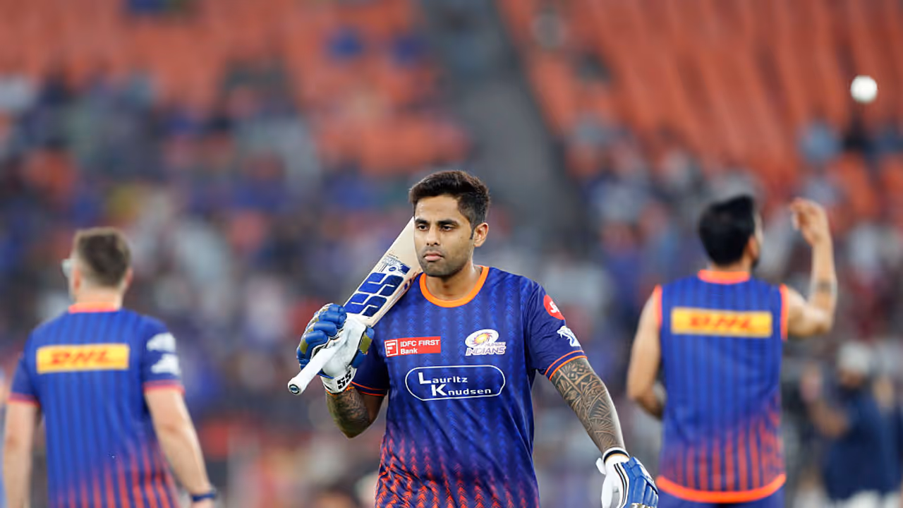 Hardik Pandya Faces Ultimate MI Captaincy Test Hardik Pandya Faces Ultimate MI Captaincy Test