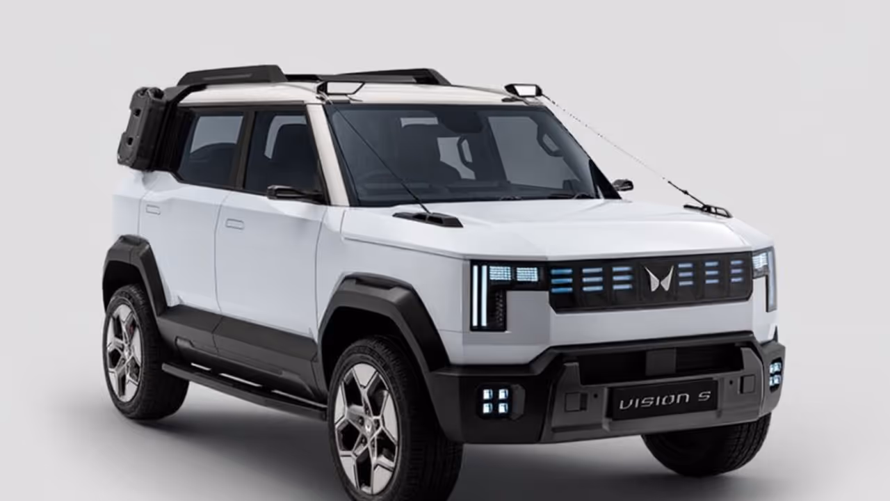 Mahindra Vision S White Color 