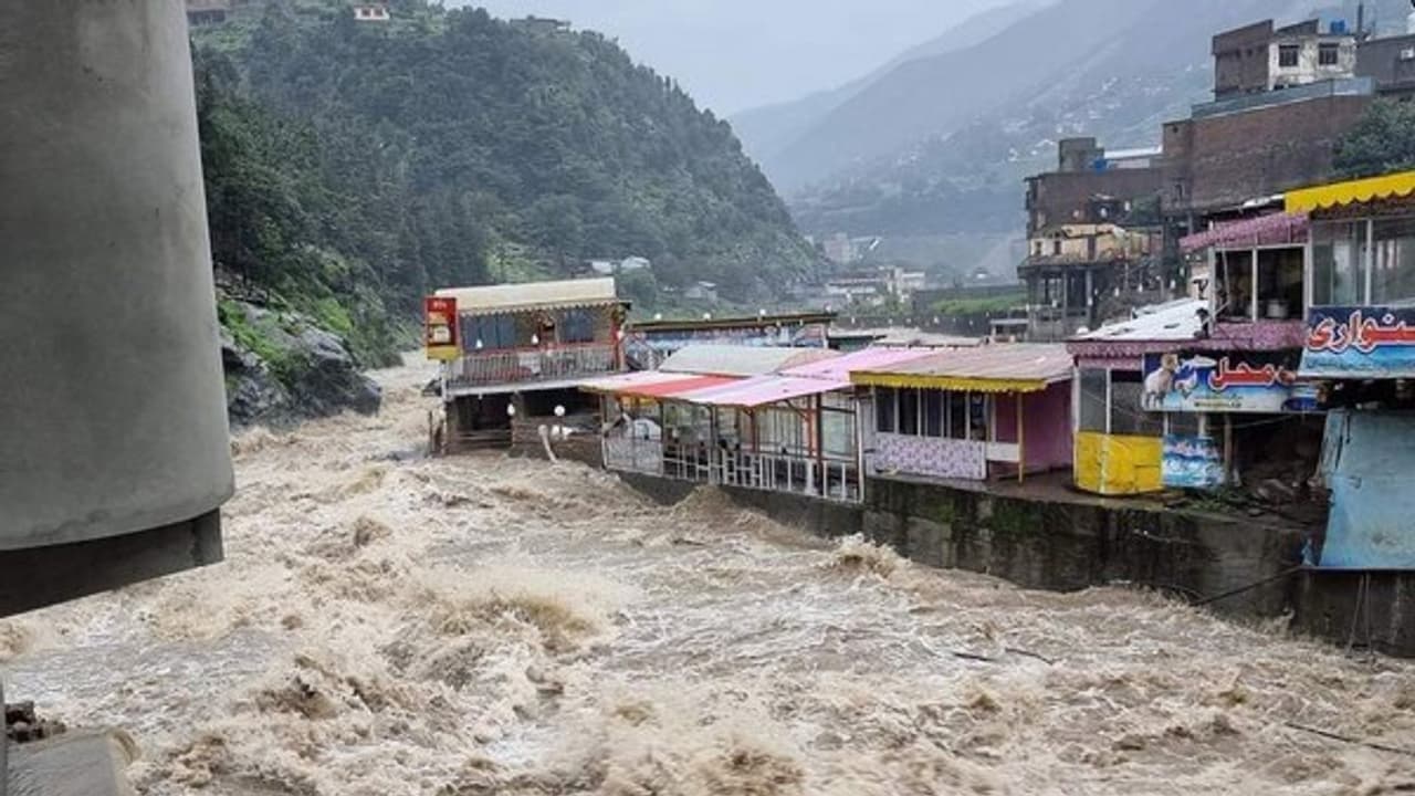 Pakistan Monsoon Death Toll Rises to 299 Including 140 Children Pakistan Monsoon Death Toll Rises to 299 Including 140 Children