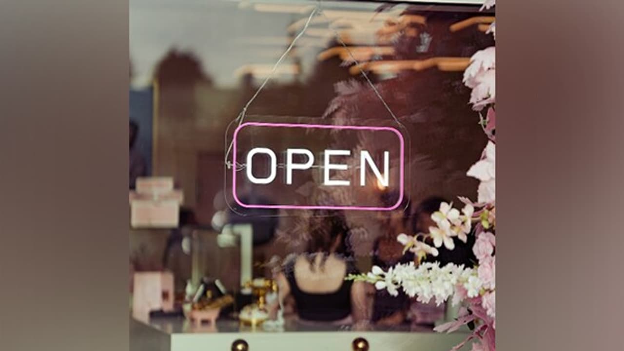 Kapil Sharmas Cafe in Surrey Canada Targeted in Another Shooting Incident