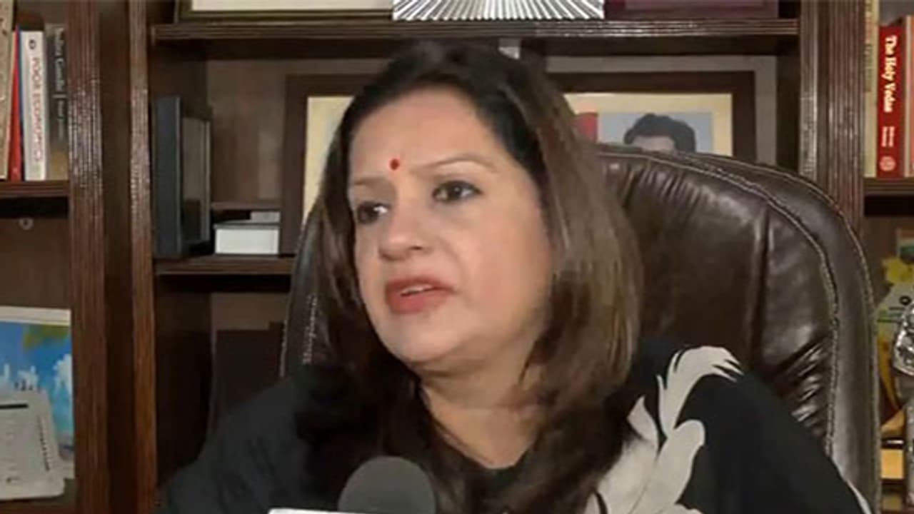 Shiv Sena (UBT) MP Priyanka Chaturvedi (File photo/ANI) Shiv Sena (UBT) MP Priyanka Chaturvedi (File photo/ANI)