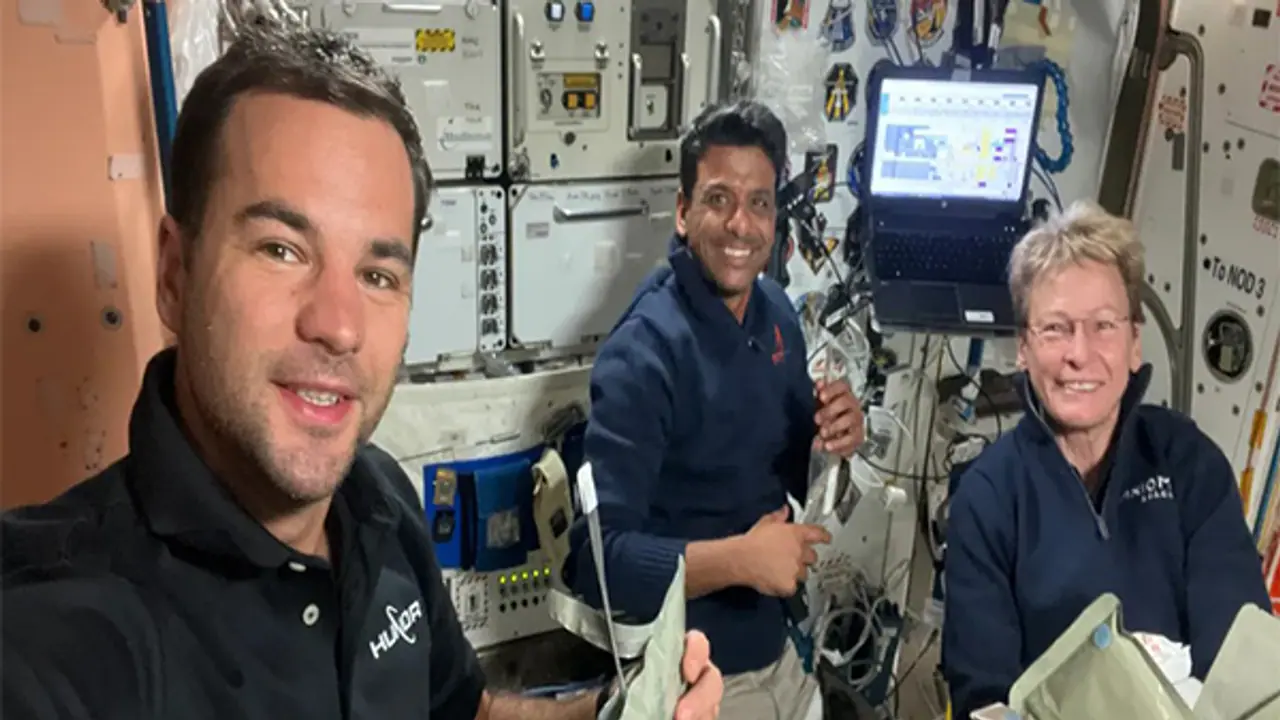 Ax 4 Mission Specialist Tibor Kapu takes a selfie with Commander Peggy Whitson and Pilot Shubhanshu Shukla while they enjoy a meal aboard the International Space Station. (Photo/Axiom Space)