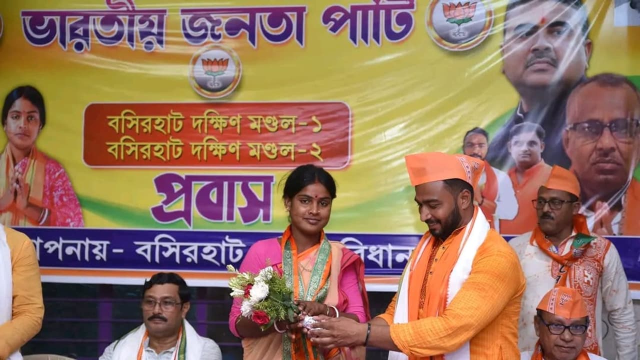 Sandeshkhali Rekha Patra Basirhat Constituency BJP candidate is ill to campaign for Lok Sabha polls bsm Sandeshkhali Rekha Patra Basirhat Constituency BJP candidate is ill to campaign for Lok Sabha polls bsm