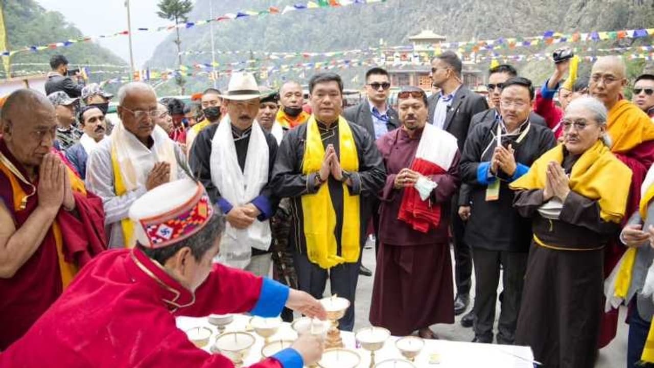 Himalayan Buddhist leaders hold meet Himalayan Buddhist leaders hold meet