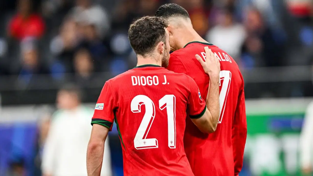 Diogo Jota with Cristiano Ronaldo Diogo Jota with Cristiano Ronaldo