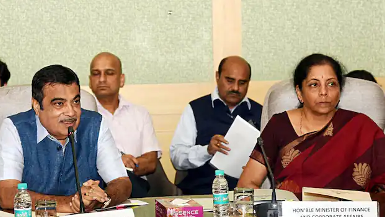 nitin gadkari and nirmala sitharaman nitin gadkari and nirmala sitharaman