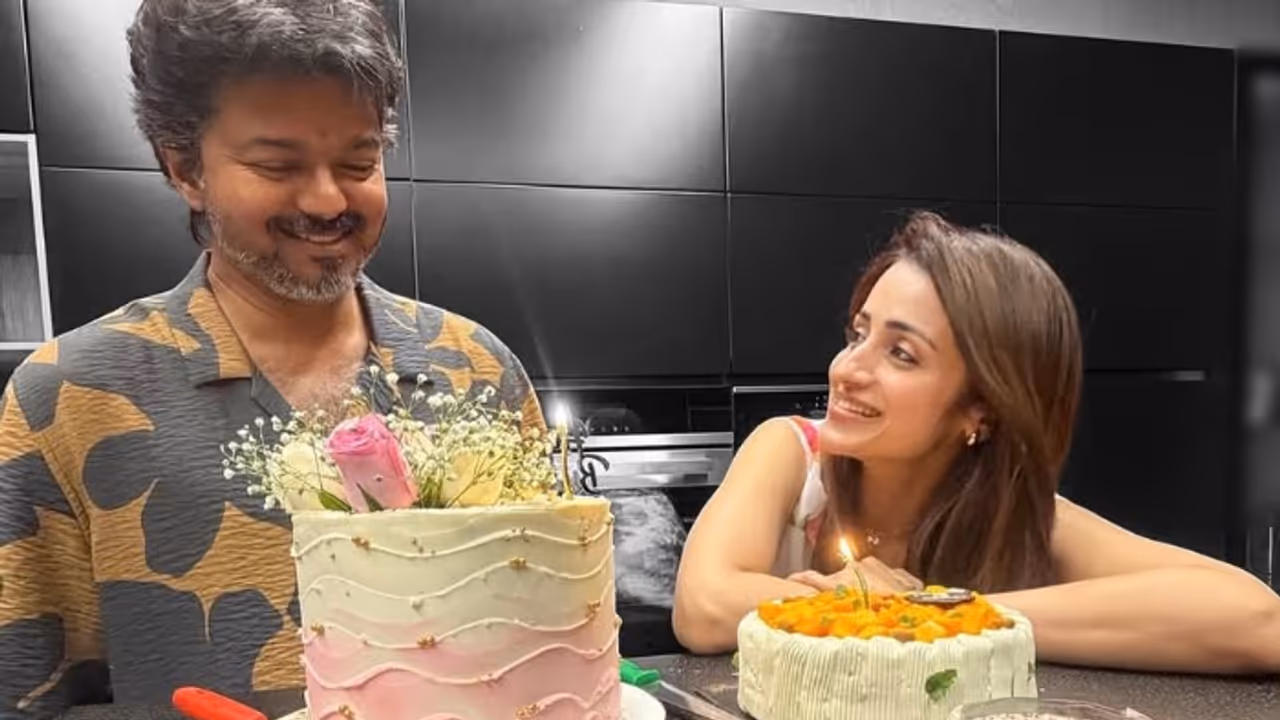 Trisha Krishan and Thalapathy Vijay Trisha Krishan and Thalapathy Vijay