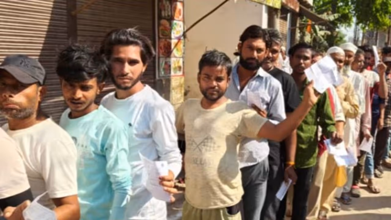 ghaziabad voting .jpg ghaziabad voting .jpg