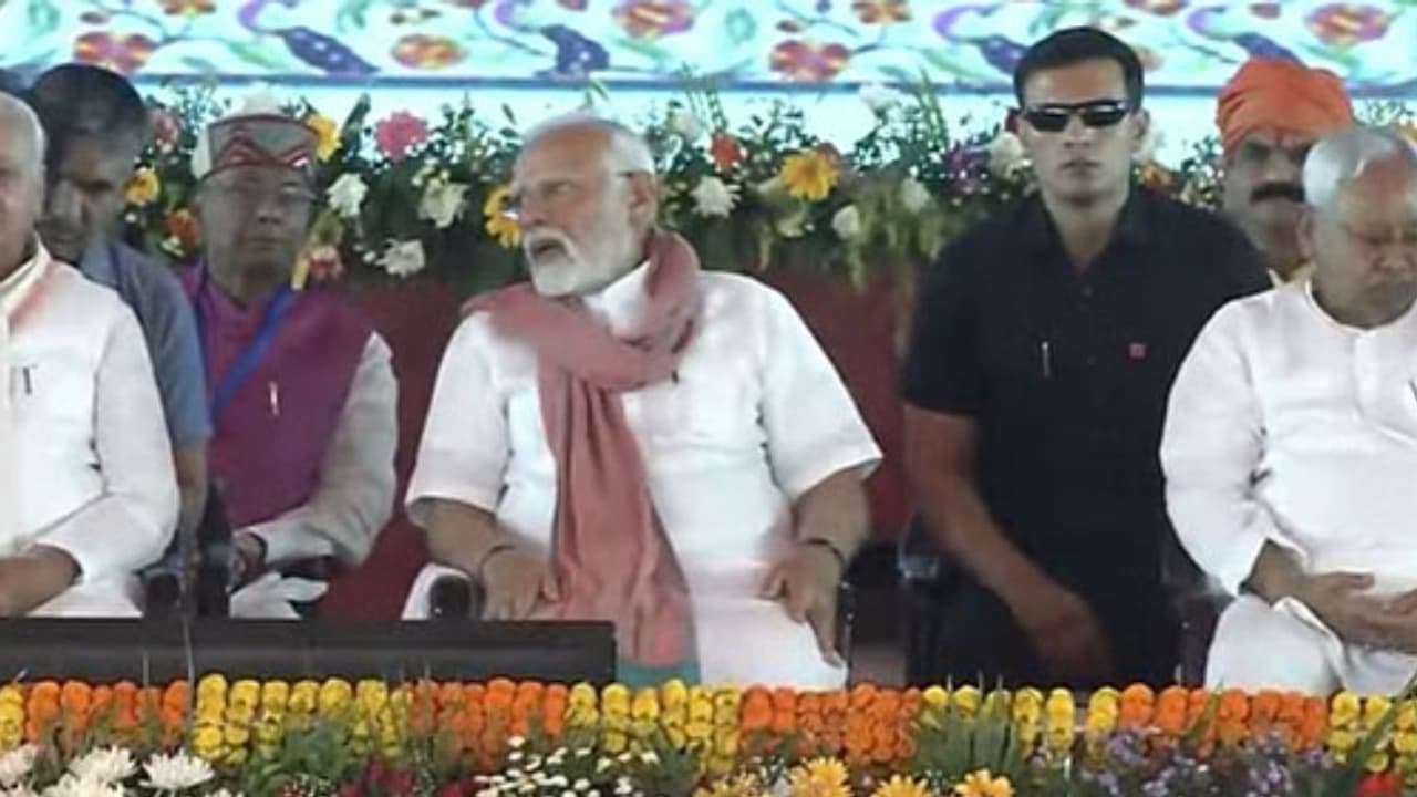 प्रधानमंत्री नरेंद्र मोदी 