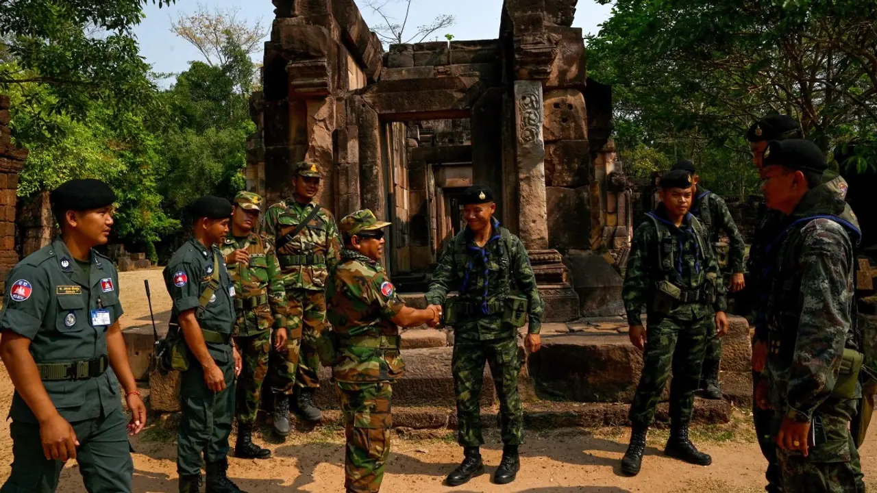Thailand, Cambodian Soldiers